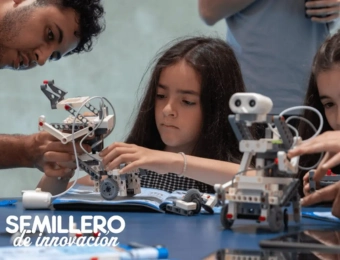Festival de robotica y tecnología en colegios 10
